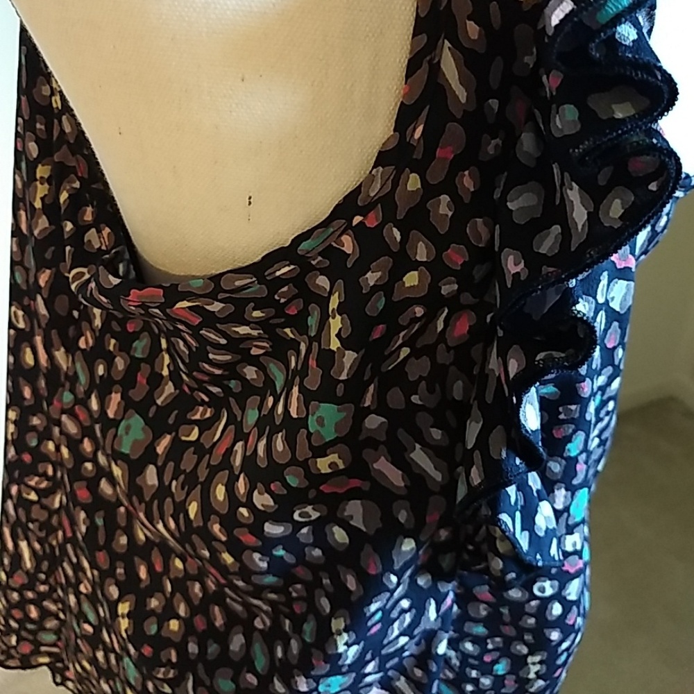 Love Culture Ruffled Racer back Tank szL - Picture 5 of 5
